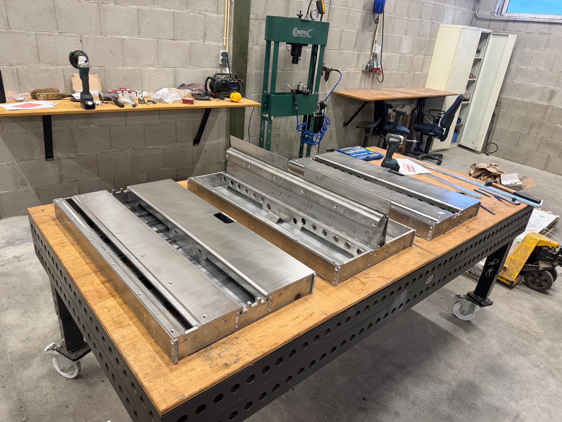 PECO Engineering - Assembly and mounting (5 van 5)