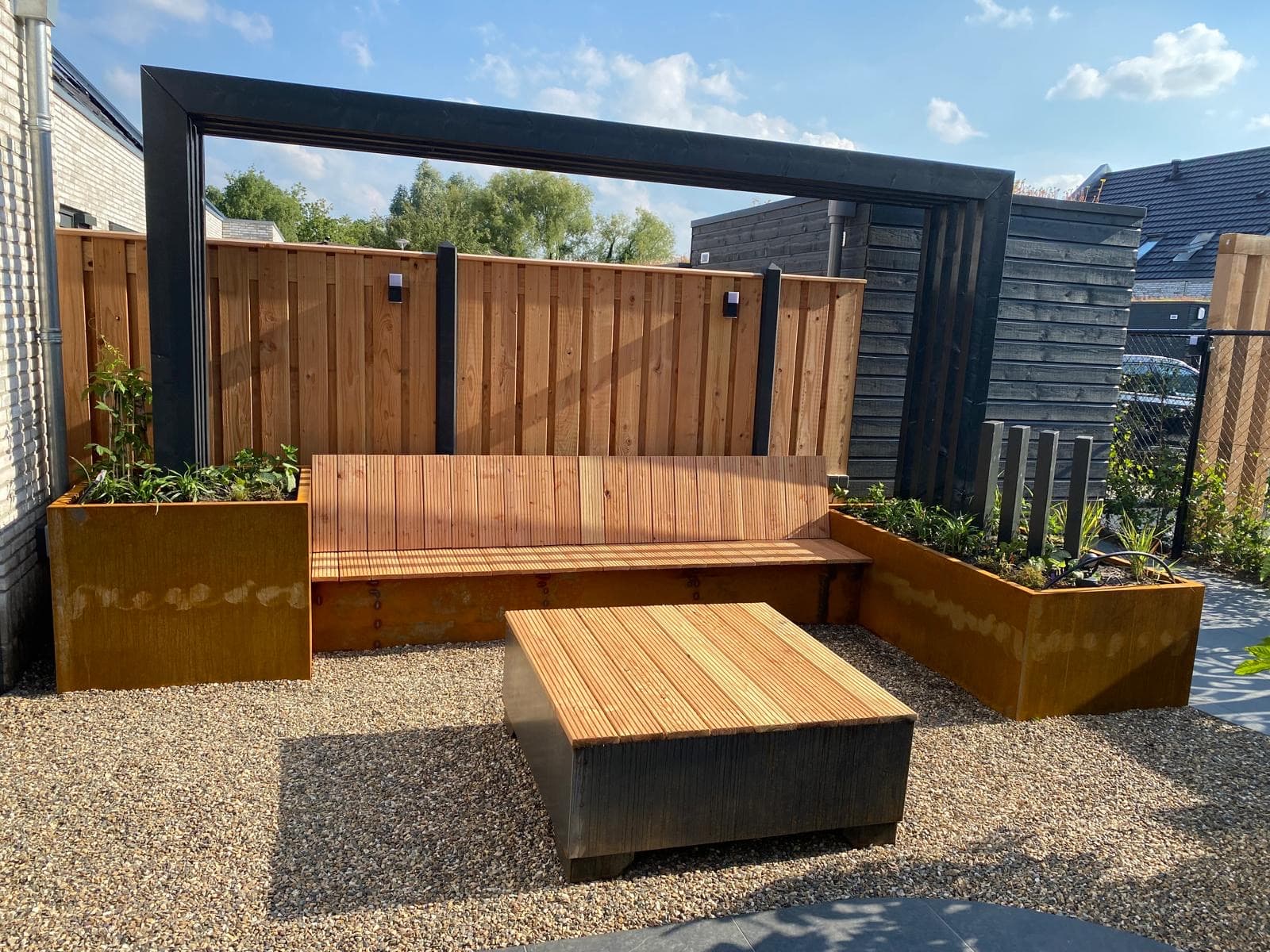 PECO Engineering - Components and parts (2 van 5)