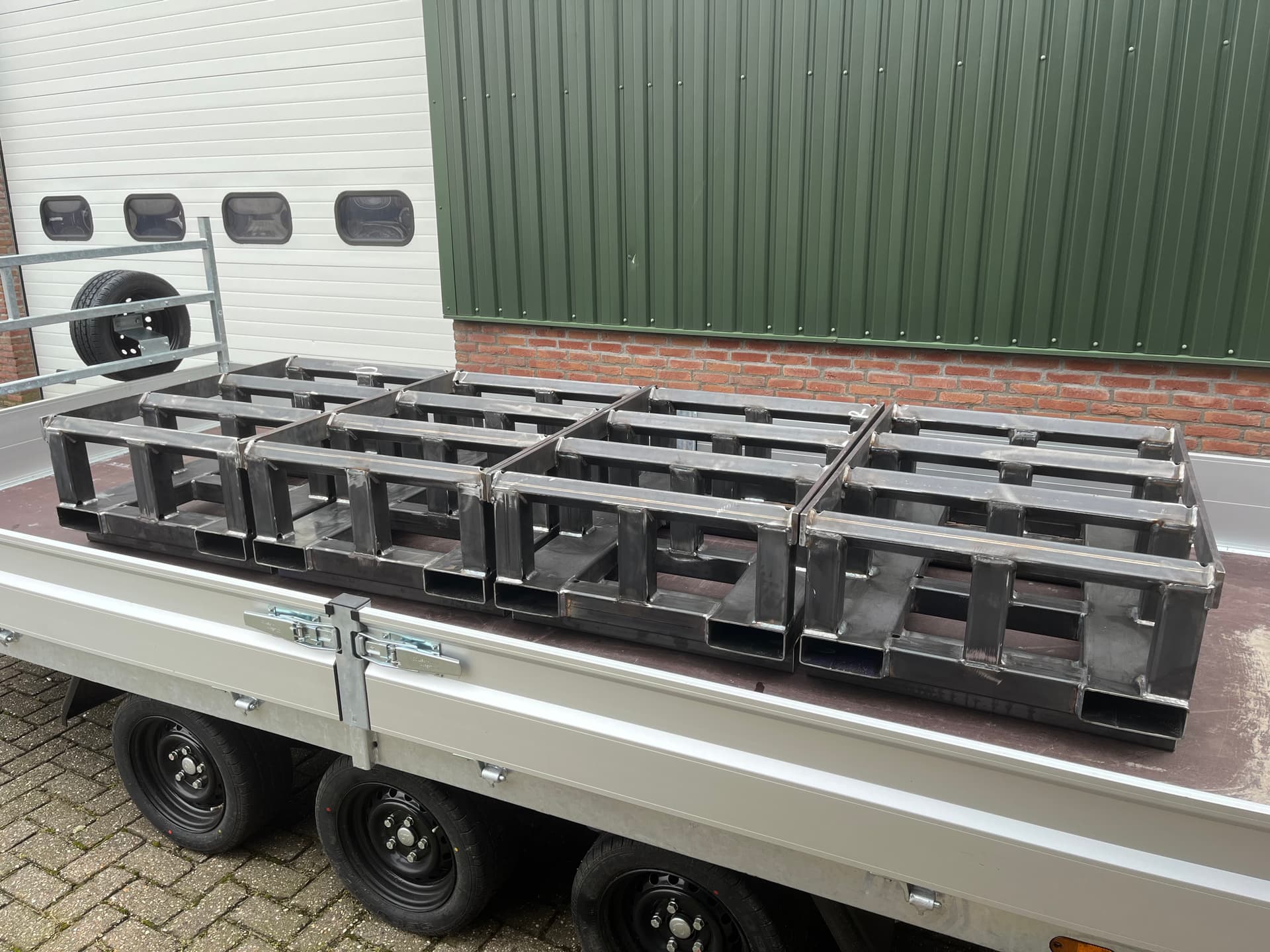 PECO Engineering - Production and production work (1 van 1)